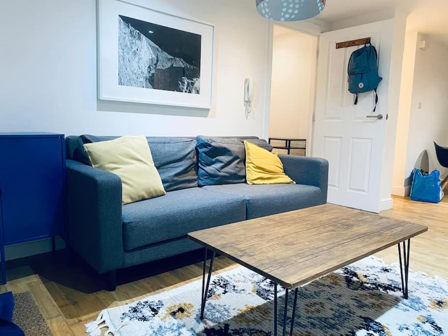 One Bedroom Near Dalston Station Appartement