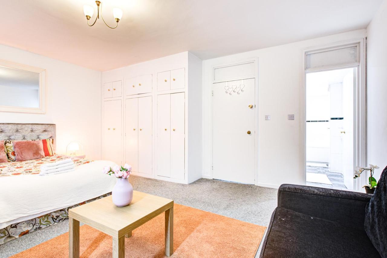 Gorgeous House 4 Bedrooms, 5-baths In Central Near Oxford Street