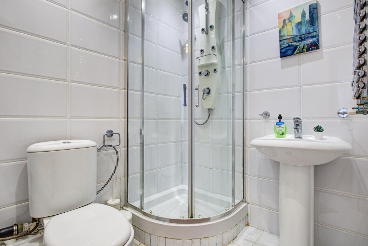Gorgeous House 4 Bedrooms, 5-baths In Central Near Oxford Street *