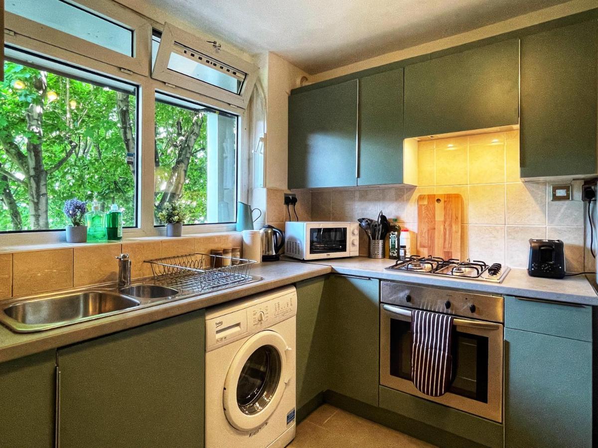 Noah's Place In Mile End Appartement