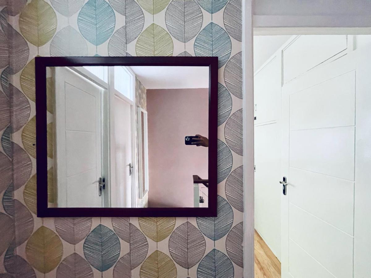 Noah's Place In Mile End Appartement *