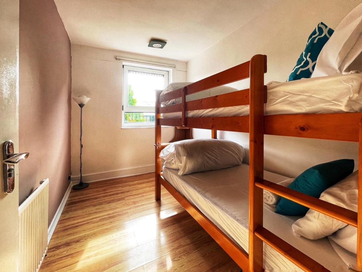Noah's Place In Mile End