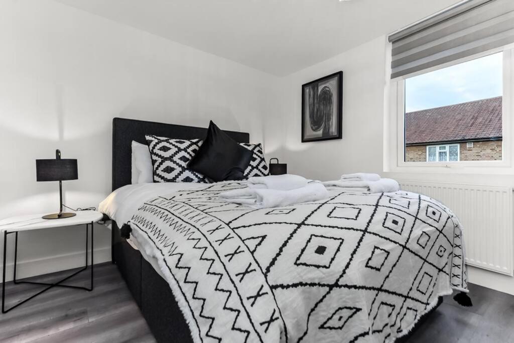 Appartement Hunky 3 Bedroom Flat In Hereward, *