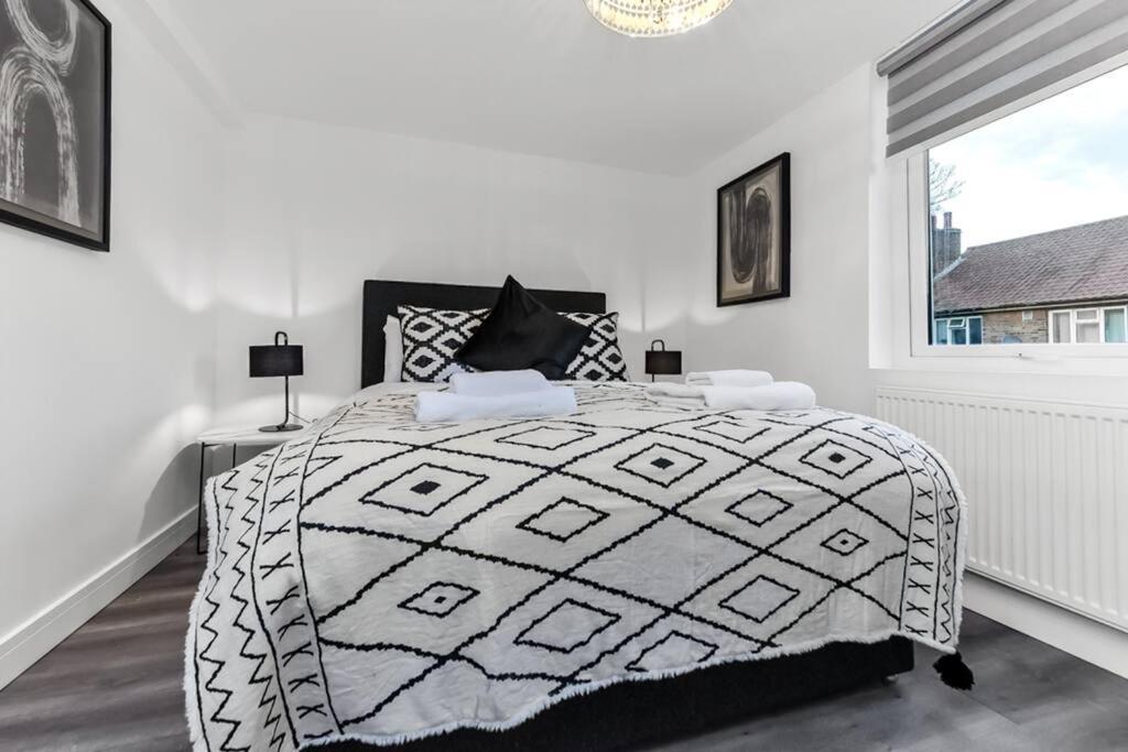 Appartement Hunky 3 Bedroom Flat In Hereward, *