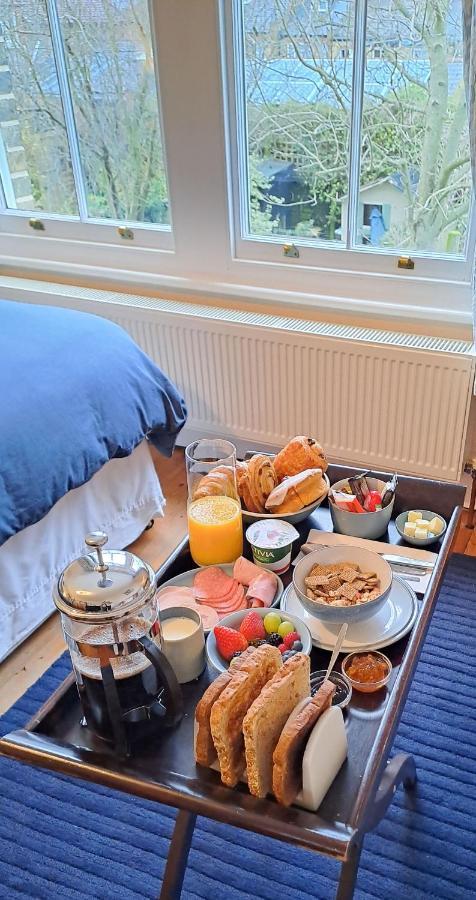 Alojamento de Acomodação e Pequeno-almoço Muswell Hill 4*