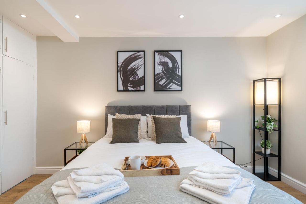 Westfield 2 Bedroom Near Notting Hill Londres