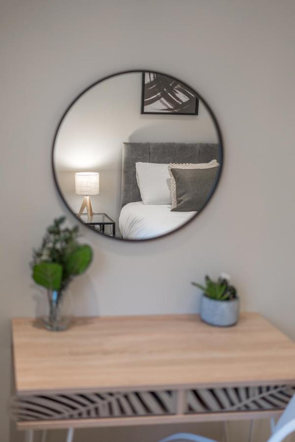 Westfield 2 Bedroom Near Notting Hill Londres
