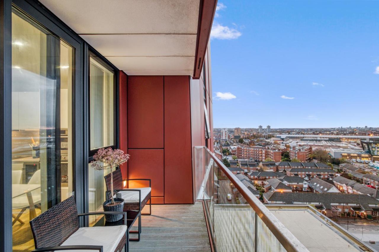 Apartamento 2 Bed 2 Bath Next To Nine Elms Station - Zone 1 *