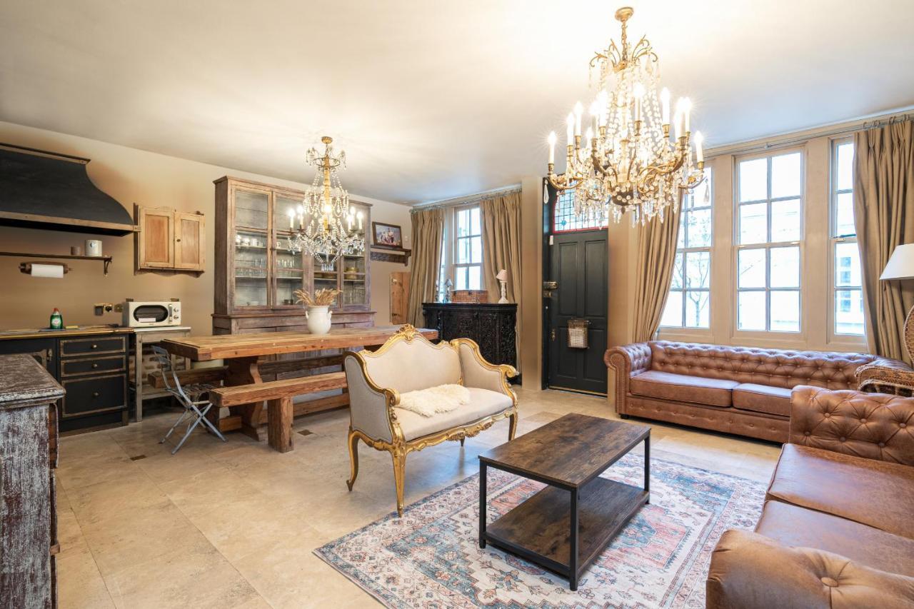 Stone Built Vintage Chic House In The Heart Of Knightsbridge London
