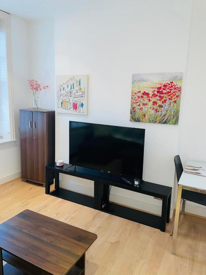 Amazing 2 Bedroom Apartamento Londres