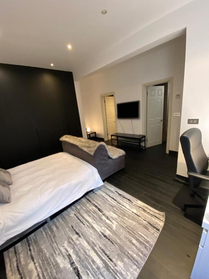 Beautiful Modern Studio In High Street Kensington Londres