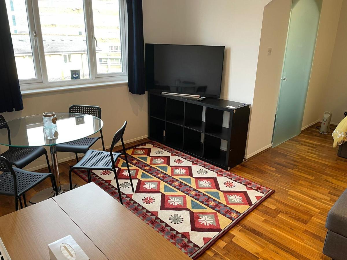 In Central Zone 2 Apartment London