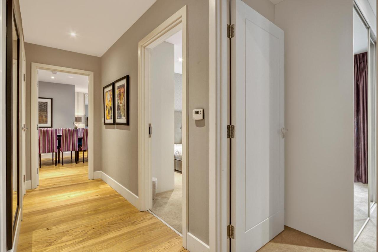 Modern 2 Bedroom & 2 Bathroom In Fulham Appartement Londres
