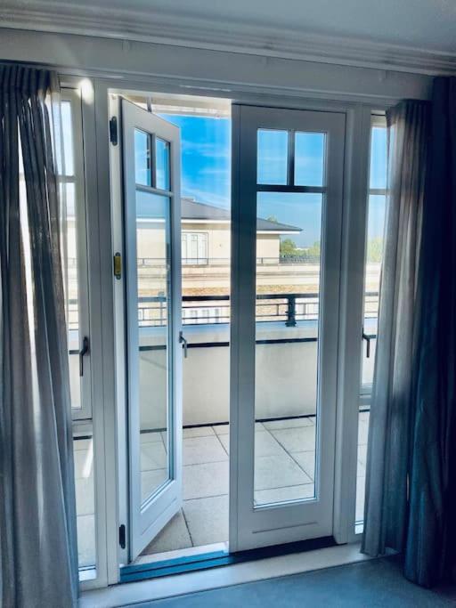 Apartamento Large Luxury Penthouse With Free Parking Garage Londres