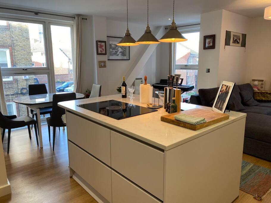 Bridge Flat - Perfect For Families Apartment