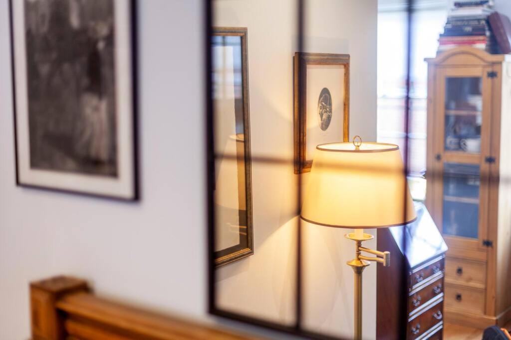 Outstanding Antique 1br Flat In Soho Apartamento Londres