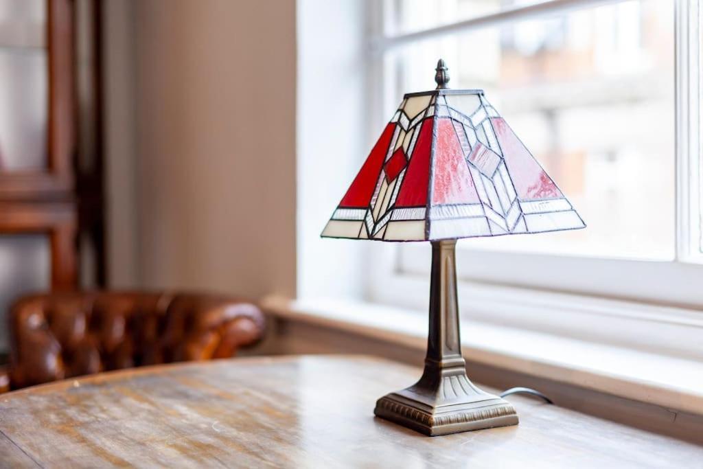 Apartamento Outstanding Antique 1br Flat In Soho