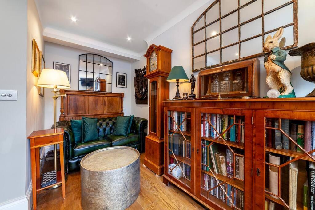 Outstanding Antique 1br Flat In Soho Apartamento Londres