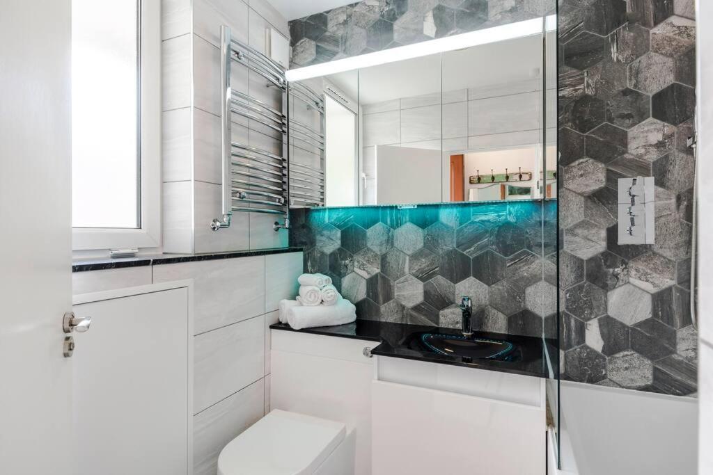 The Clarence, Central W/ Wifi Apartamento Londres