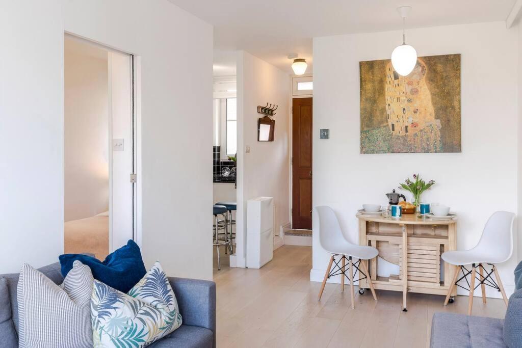 The Clarence, Central W/ Wifi Apartamento