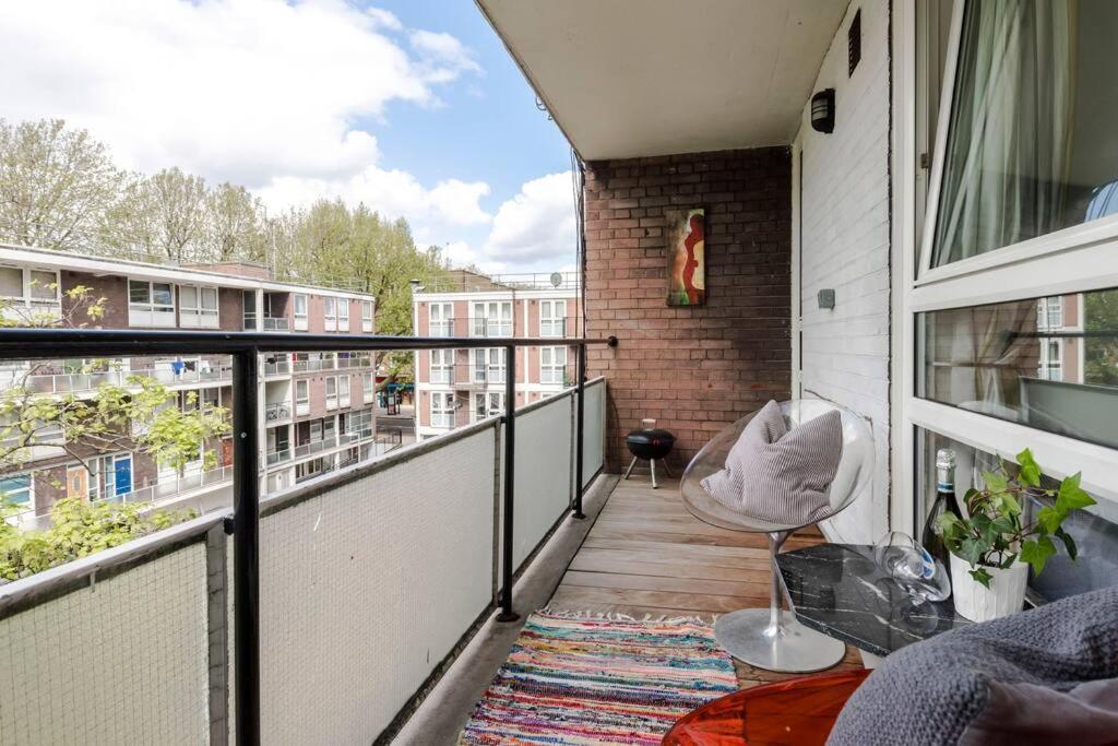 The Clarence, Central W/ Wifi London