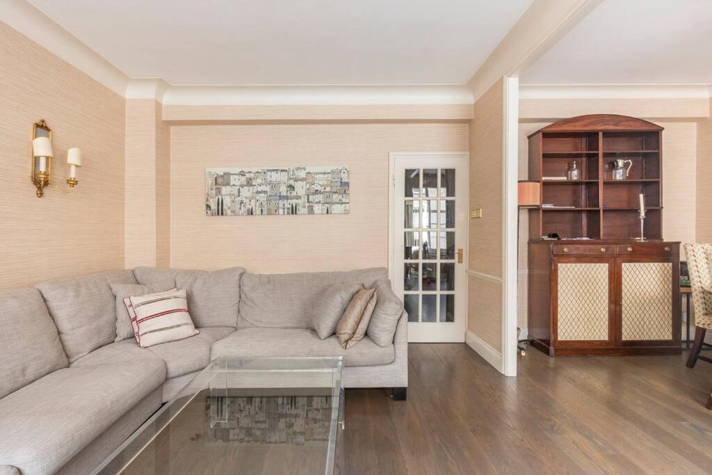 Appartement Luxurious Warm Of 70m2 On Sloane Street