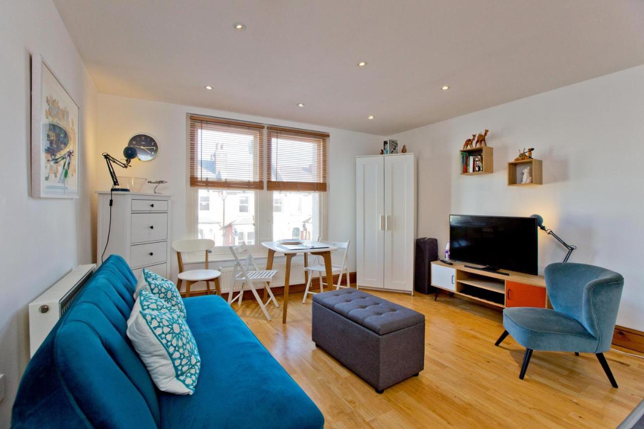Convenient 1 Bedroom With Parking
