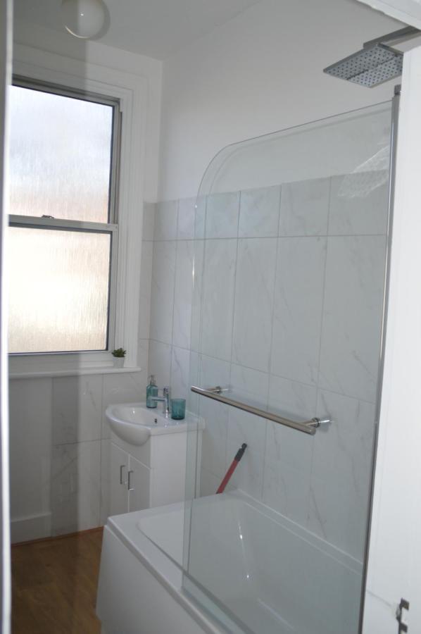 Two Bedroom In Apartment London