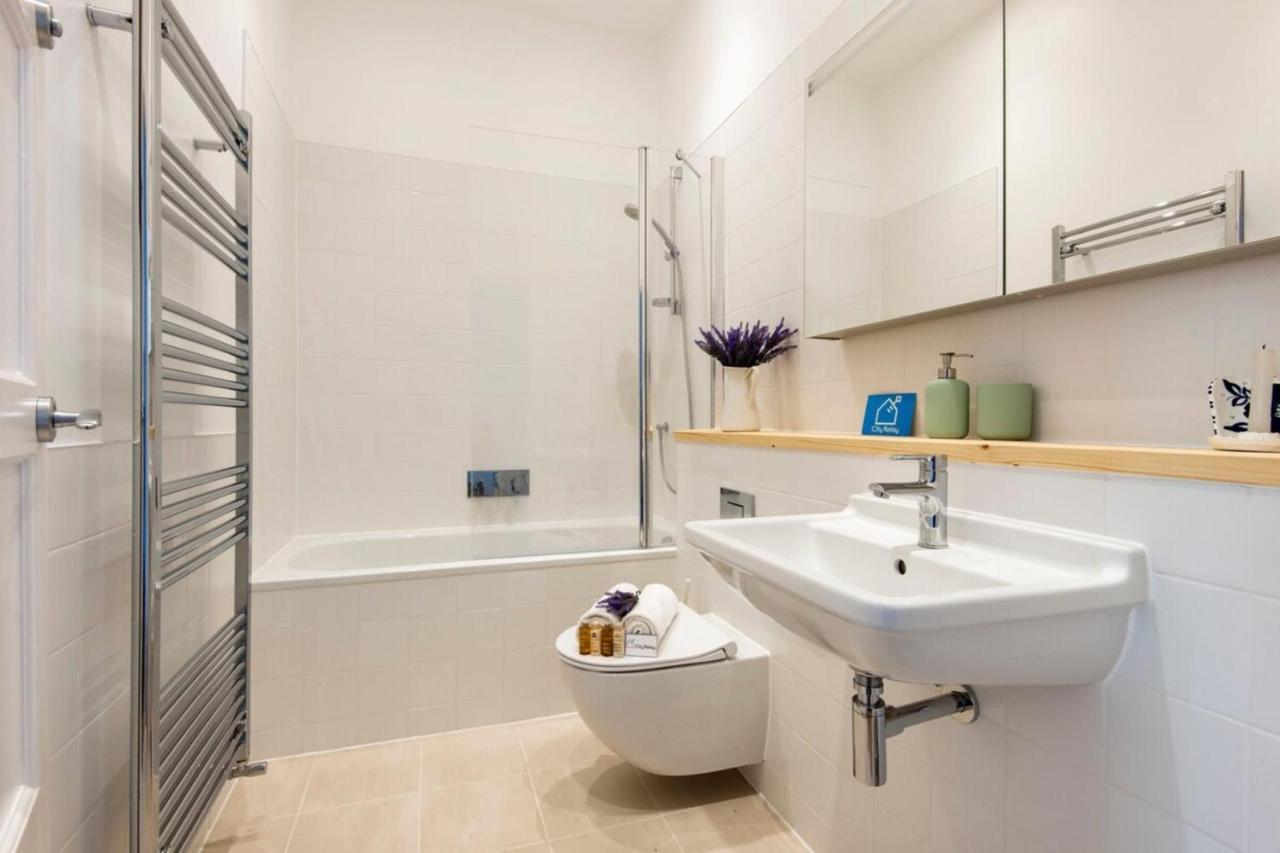 The Stunning Philbeach Garden Apartamento Londres