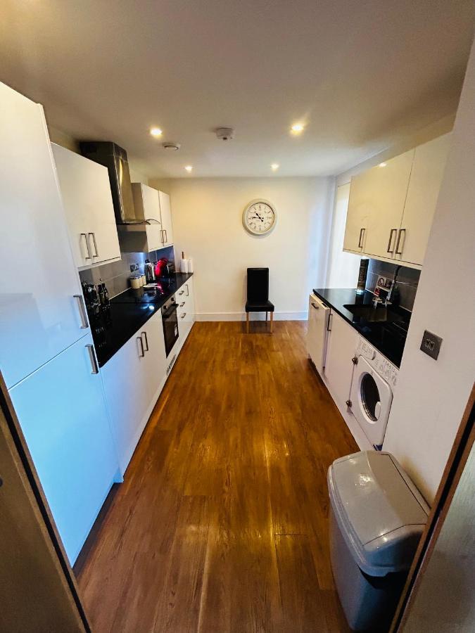 Apartamento Spacious 3-bed 3-bath Luxury With Balcony Hyde Park