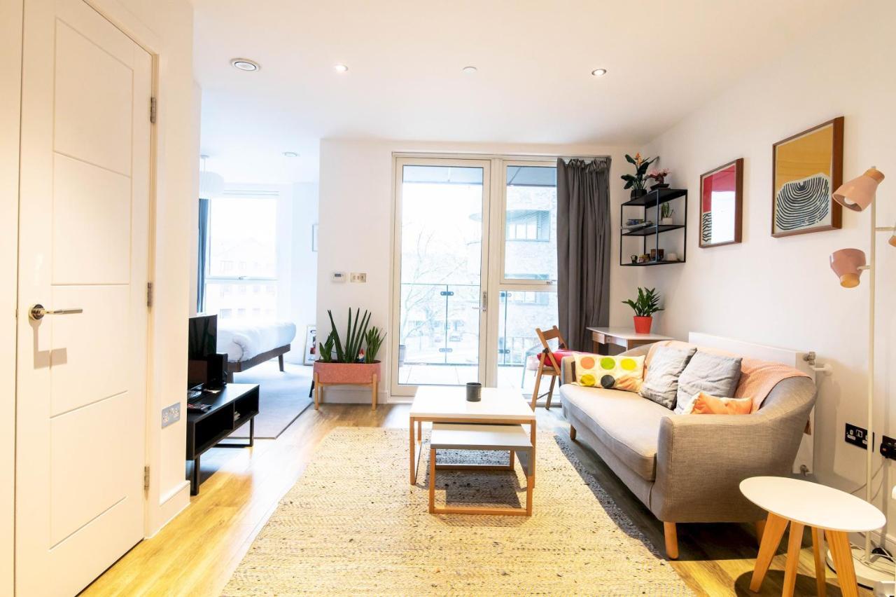 Apartamento Modern, Light-filled In Trendy North