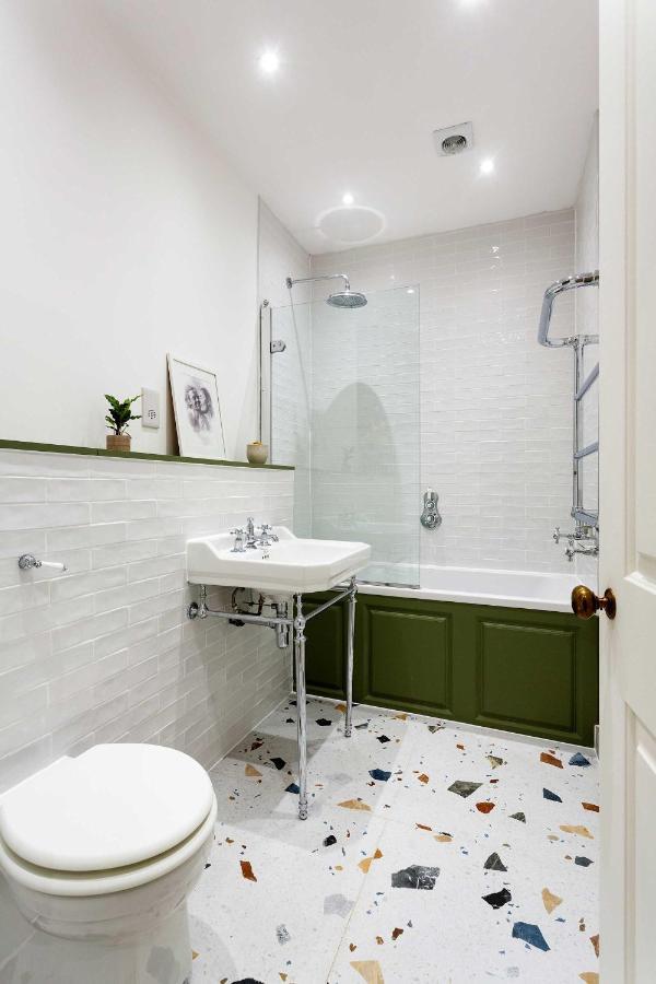 Veeve - Mellow Yellow By Holland Park