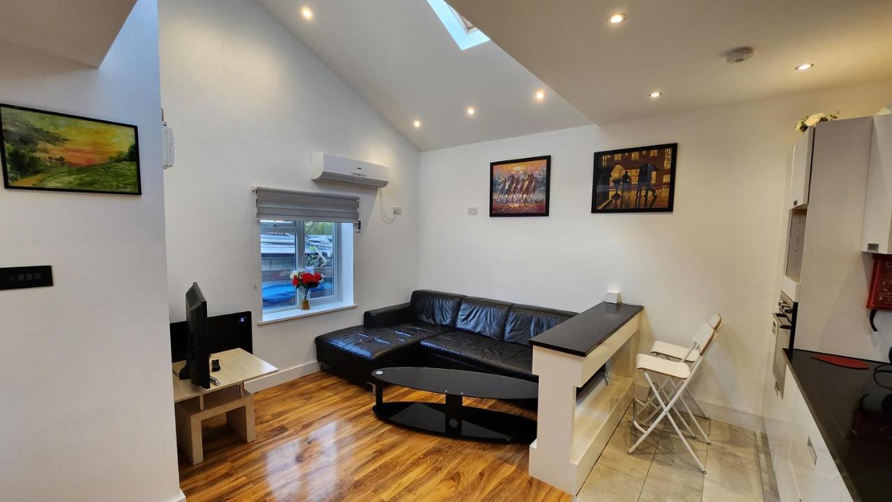 Residential Quarters, The Bungalow - Shooters Hill Hébergement de vacances