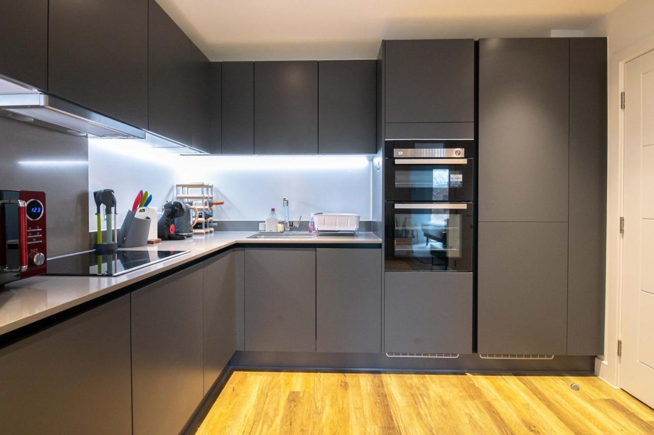 Modern, Light-filled In Trendy North * Londres