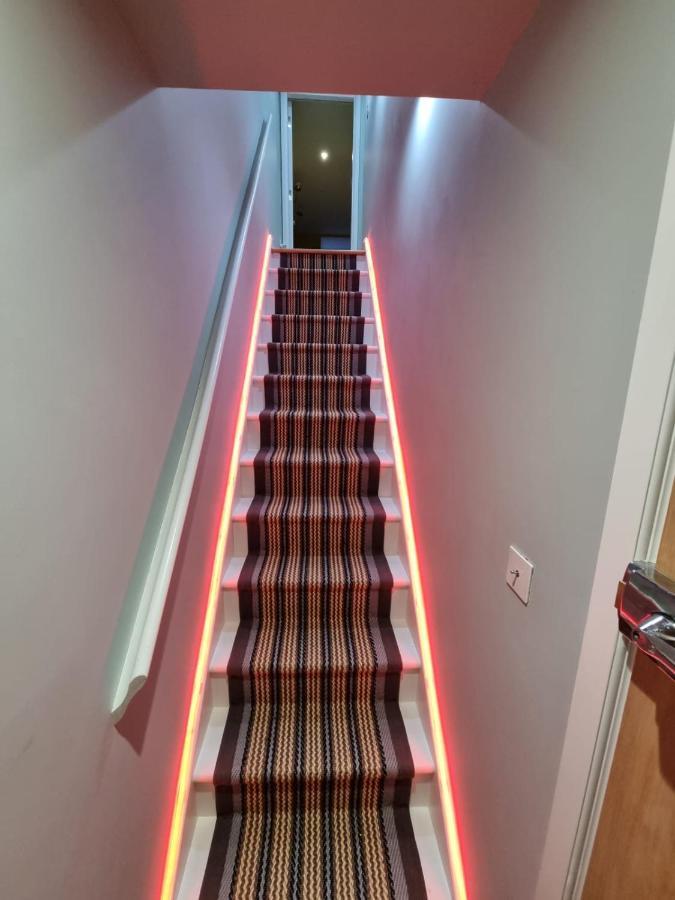 Appartement Stylish With Terrace & Parking Londen