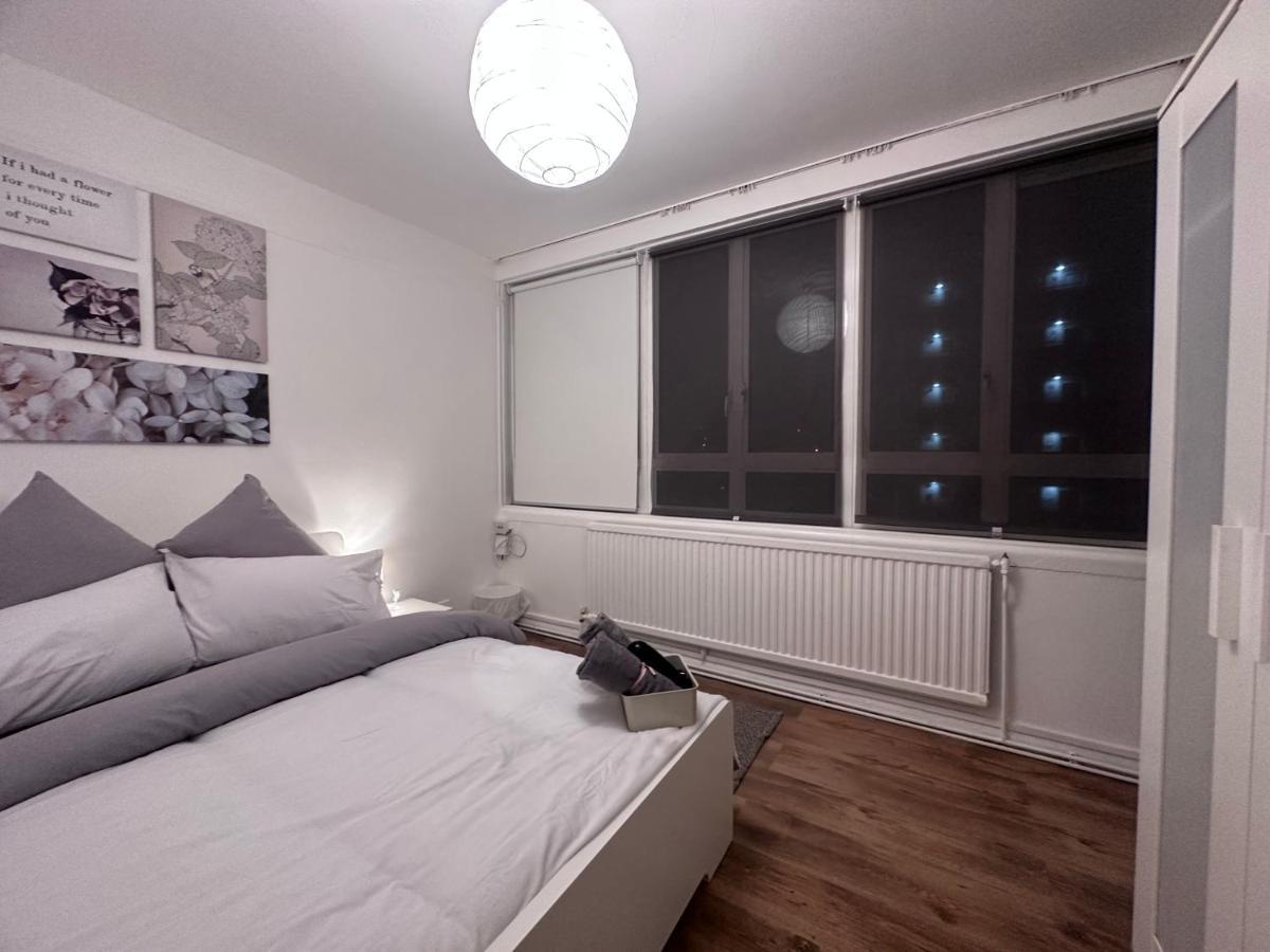 Sky View Ec1 * London