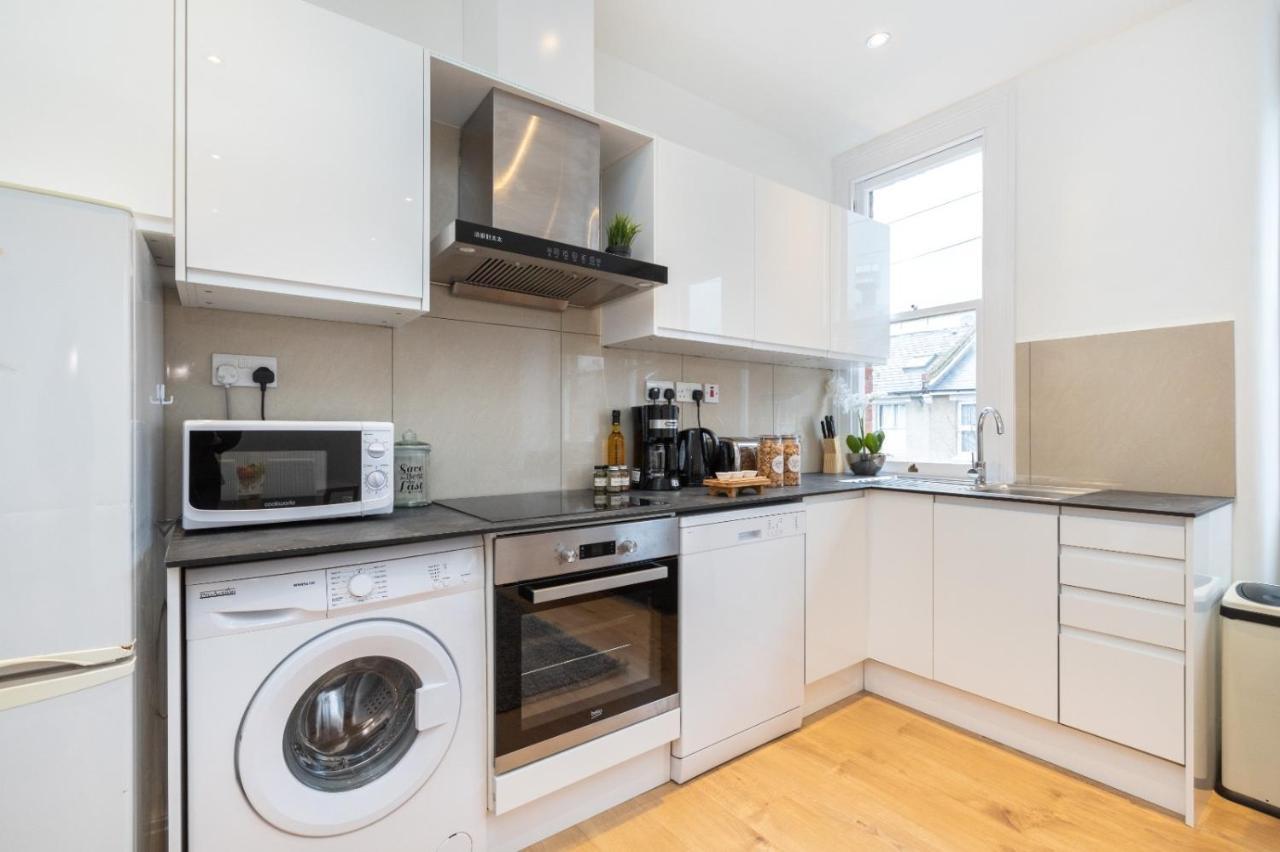 Spacious Near Hammersmith Staion Appartement *