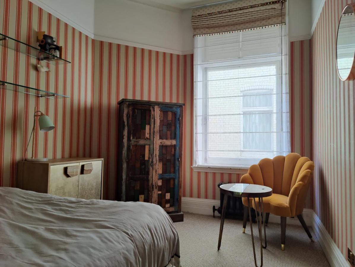 Luxury Artist In Appartement Londen
