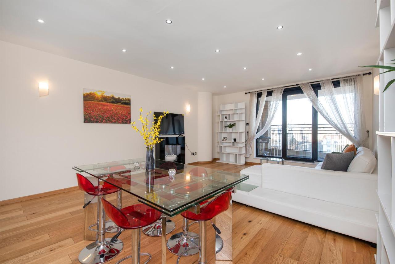 Appartement And Spacious 2 Bed Londres