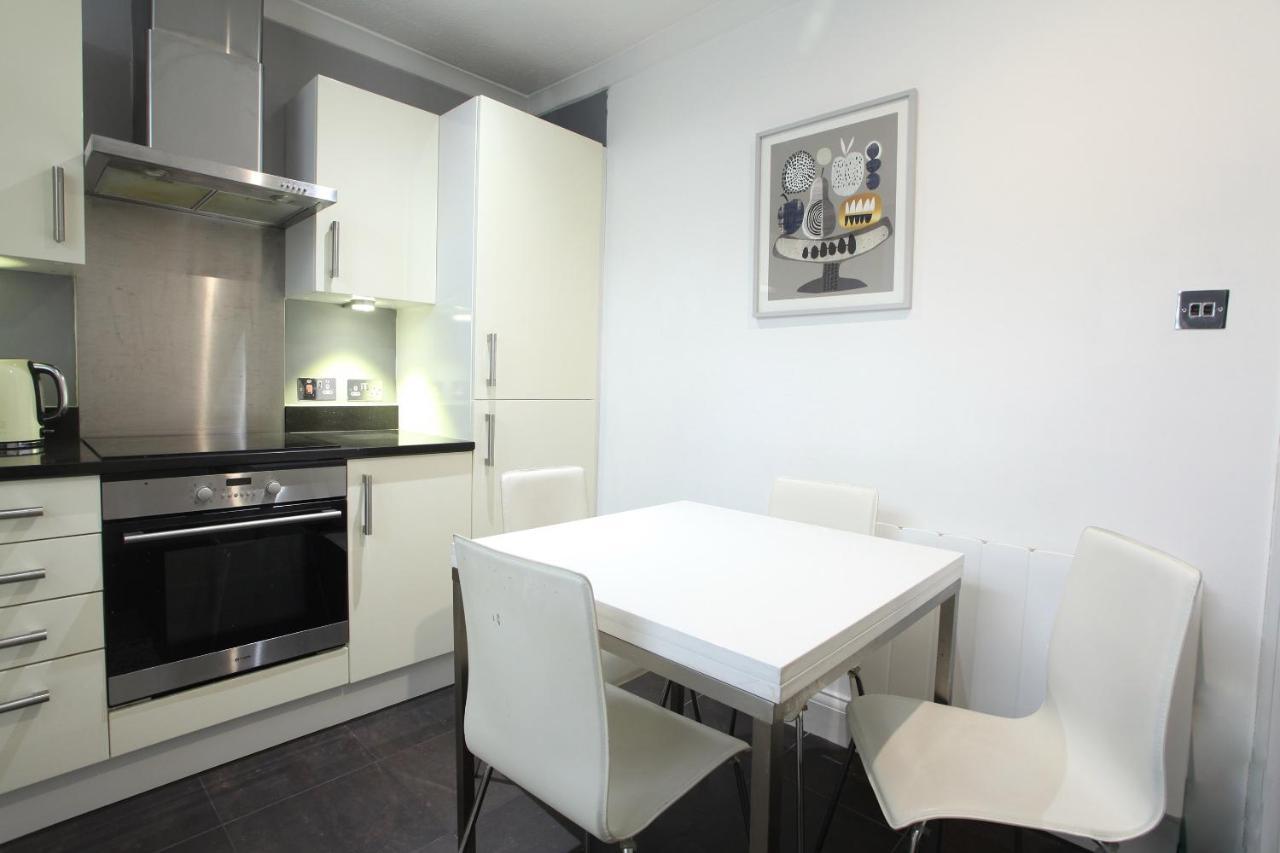 Walk To Notting Hill /paddington 1 B/r With Patio Appartement *