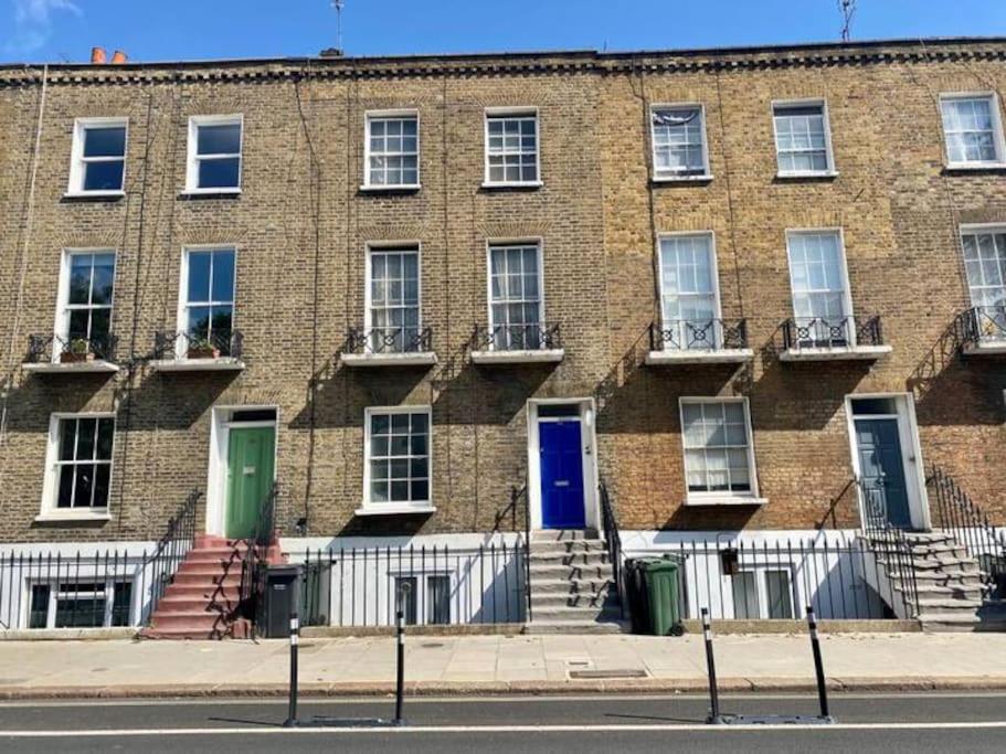 Fab Location 2 Bed Garden Flat Camden * London