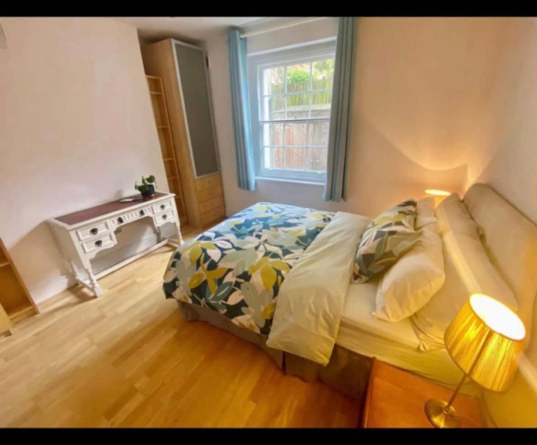 Fab Location 2 Bed Garden Flat Camden Apartment London