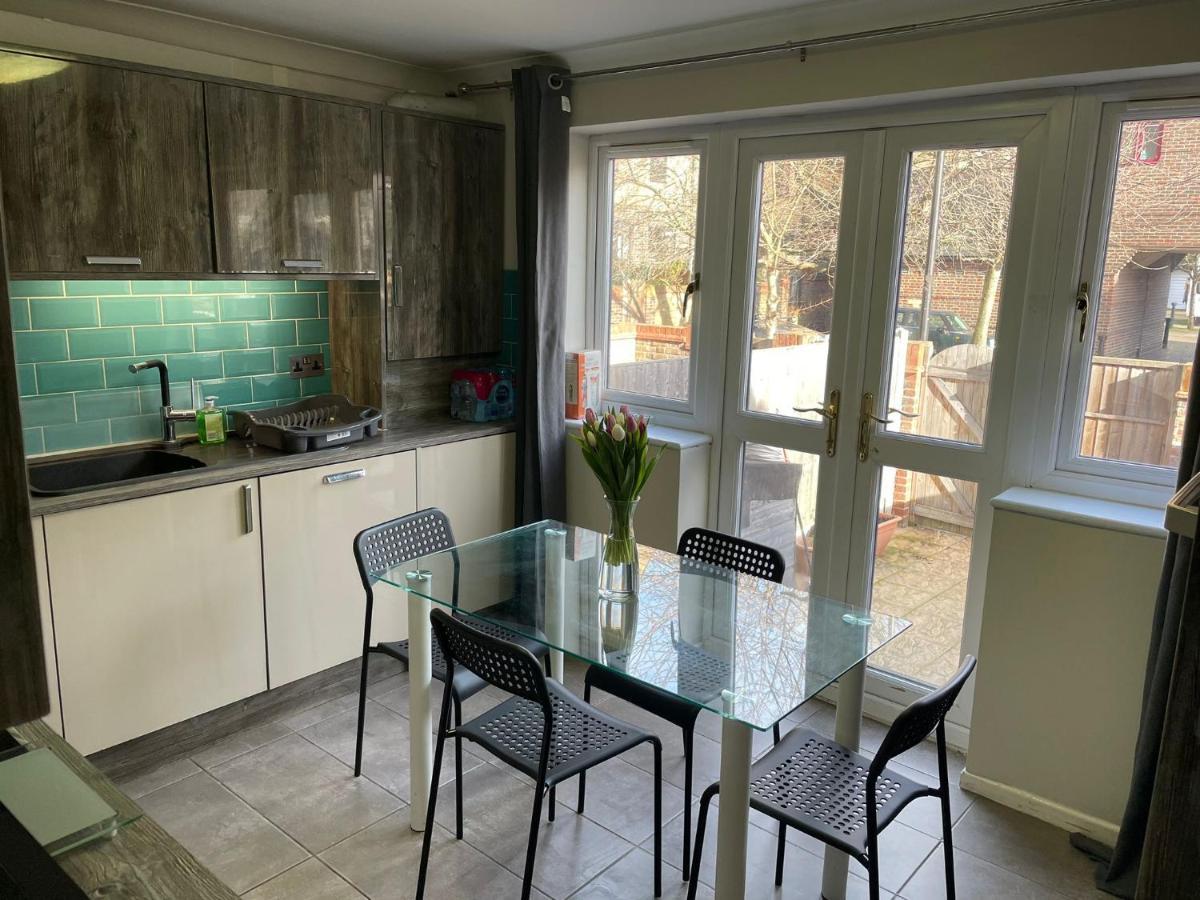 Apartamento Rainbow Quays Londres