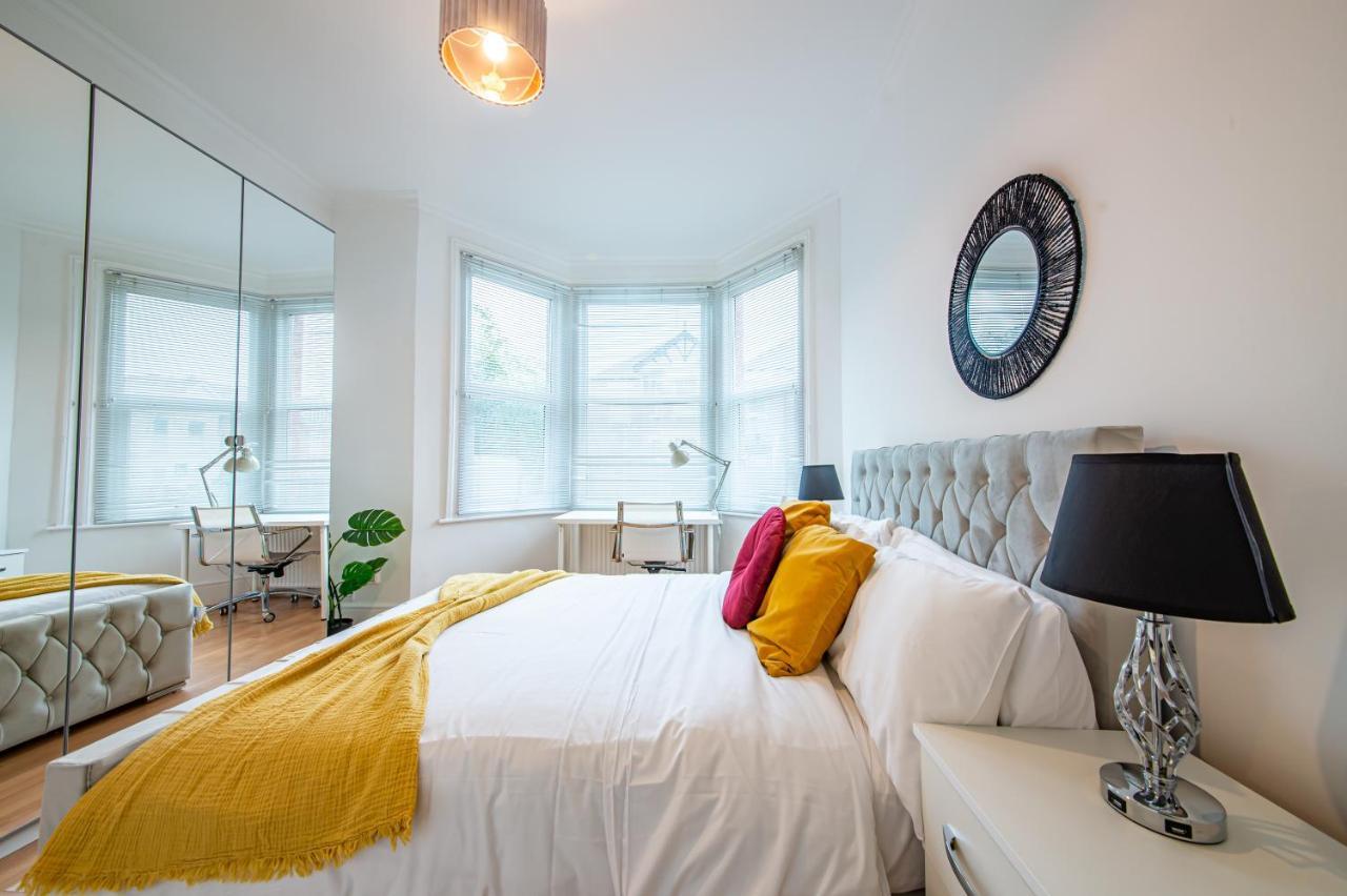 Modern Spacious 75 Apartamento