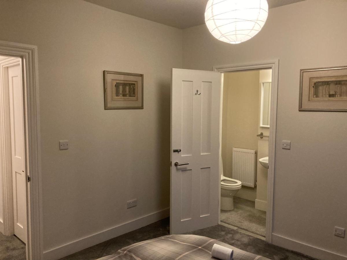 Apartamento The Dimmer 2 Bedroom Londres