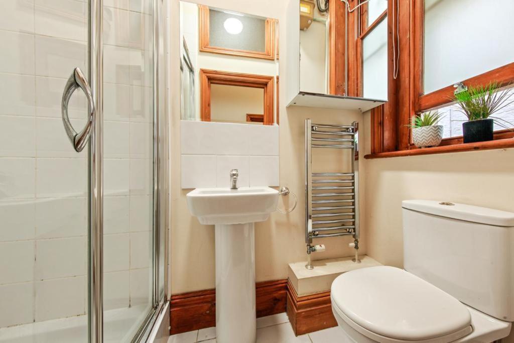 Elgin Avenue Hububb Habitación en casa particular Londres