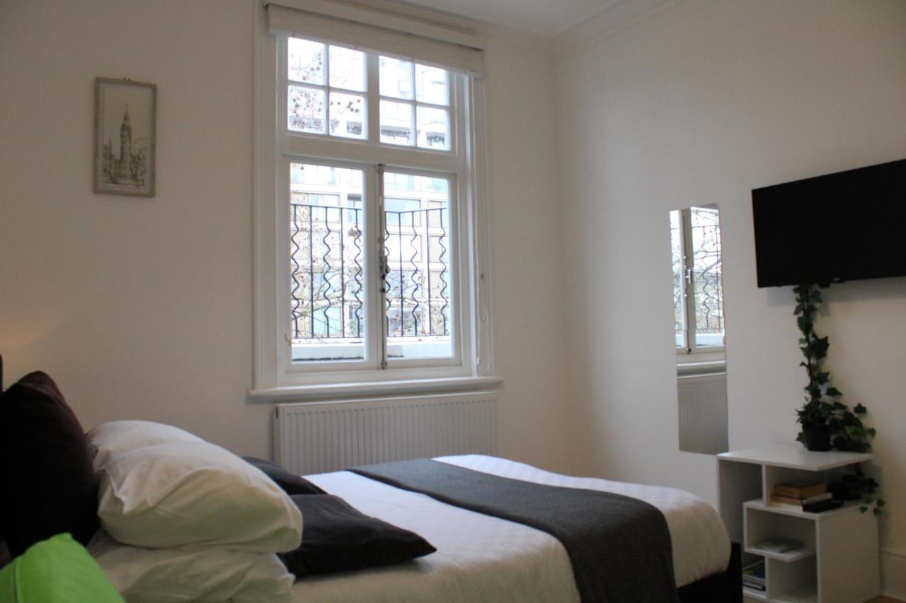 Apartment 3 Bed 2 Bath