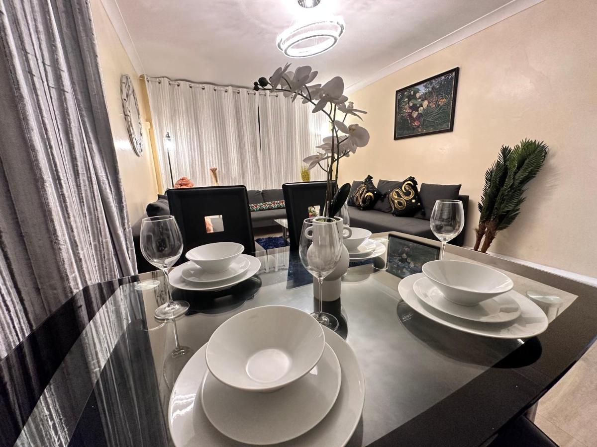 Appartement Posh 2-bedroom, Living Room, Kitchen & 1.5 Bathroom