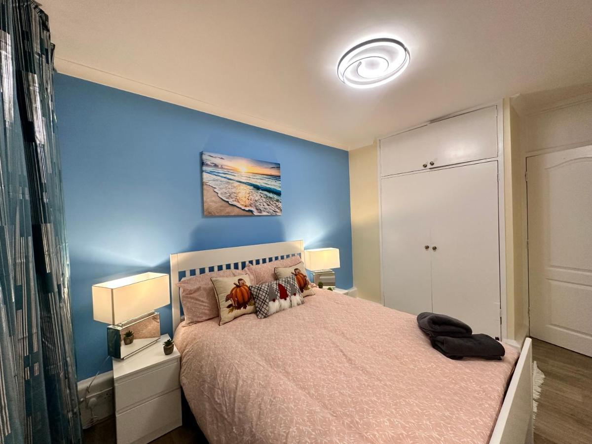 Posh 2-bedroom, Living Room, Kitchen & 1.5 Bathroom Appartement Londres