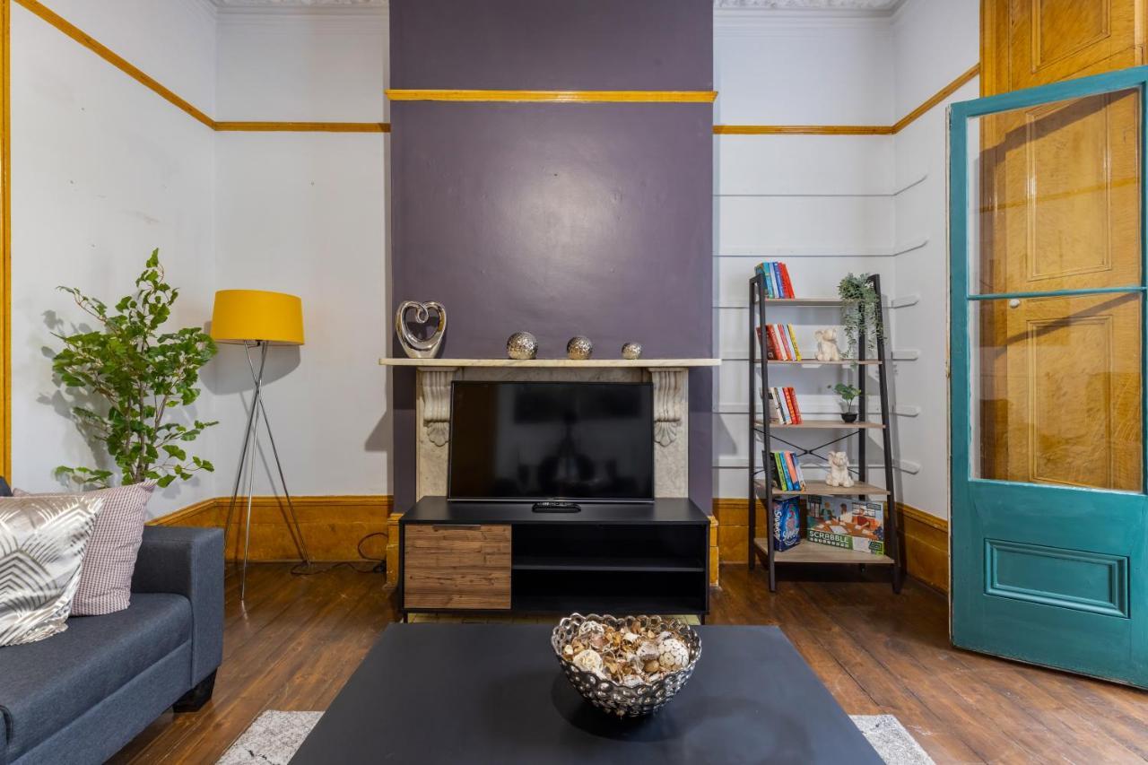 Hébergement de vacances Spacious 5 Bedroom House With Garden + Parking - Amazing Location Londres